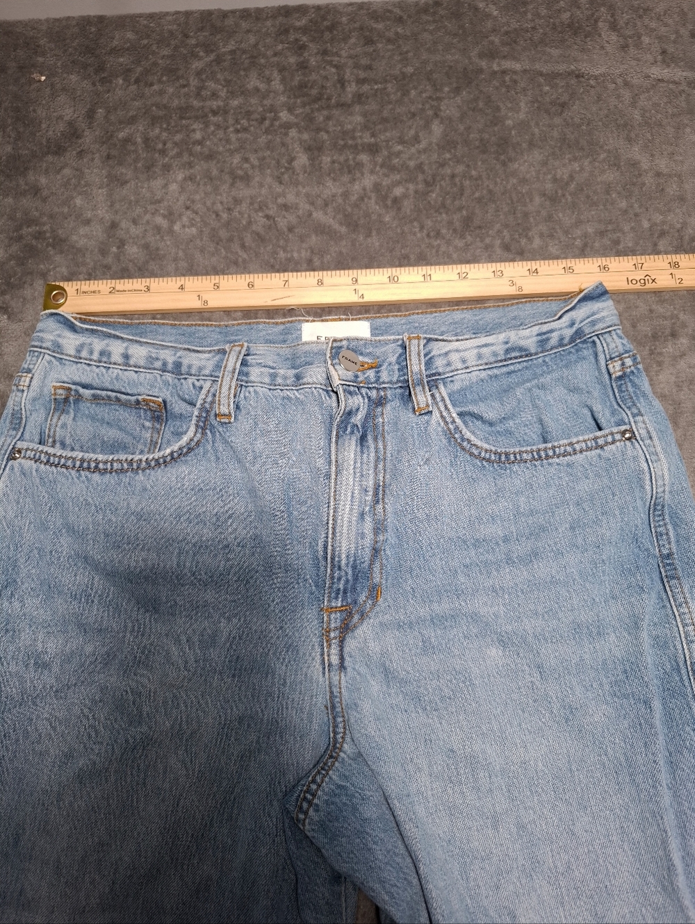 FRAME Denim Le Lounge High Rise Relaxed Cropped Jogger Jean in Chill - Size 29 - Picture 14 of 15